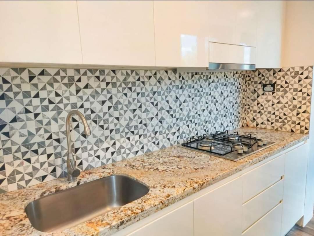 Breeze Apartments Нади Екстериор снимка