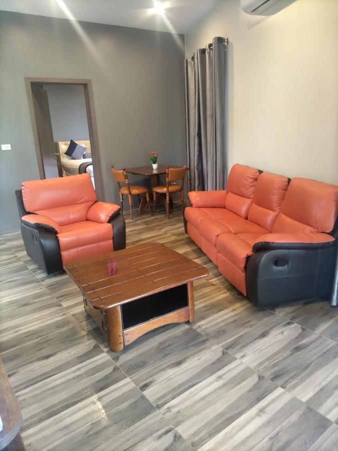 Breeze Apartments Нади Екстериор снимка