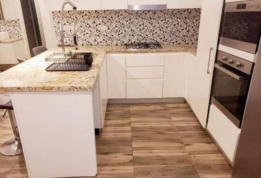 Breeze Apartments Нади Екстериор снимка